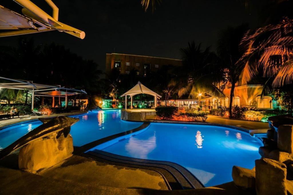 Moonbay Marina The Villas Olongapo Exterior photo